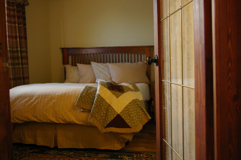 Country Encounters Accommodations Coleman Szoba fotó