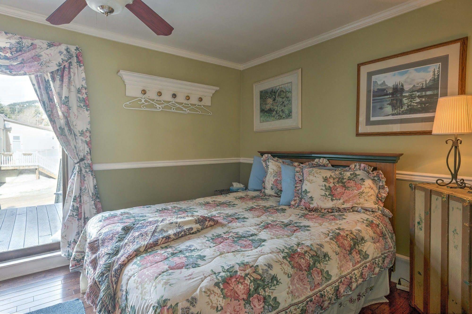 Country Encounters Accommodations Coleman Kültér fotó